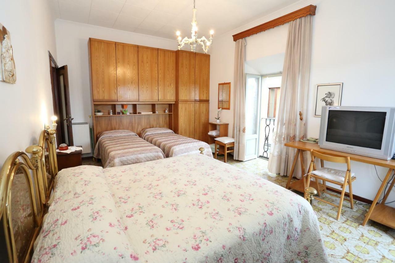הוילה אורביאטו Casa Vacanze S.Angelo La Stella מראה חיצוני תמונה